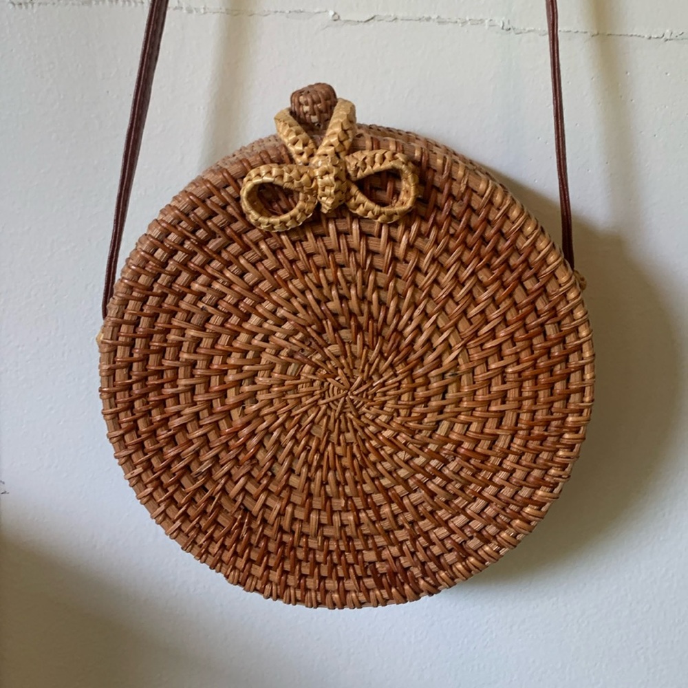 Round Rattan Summer Purse